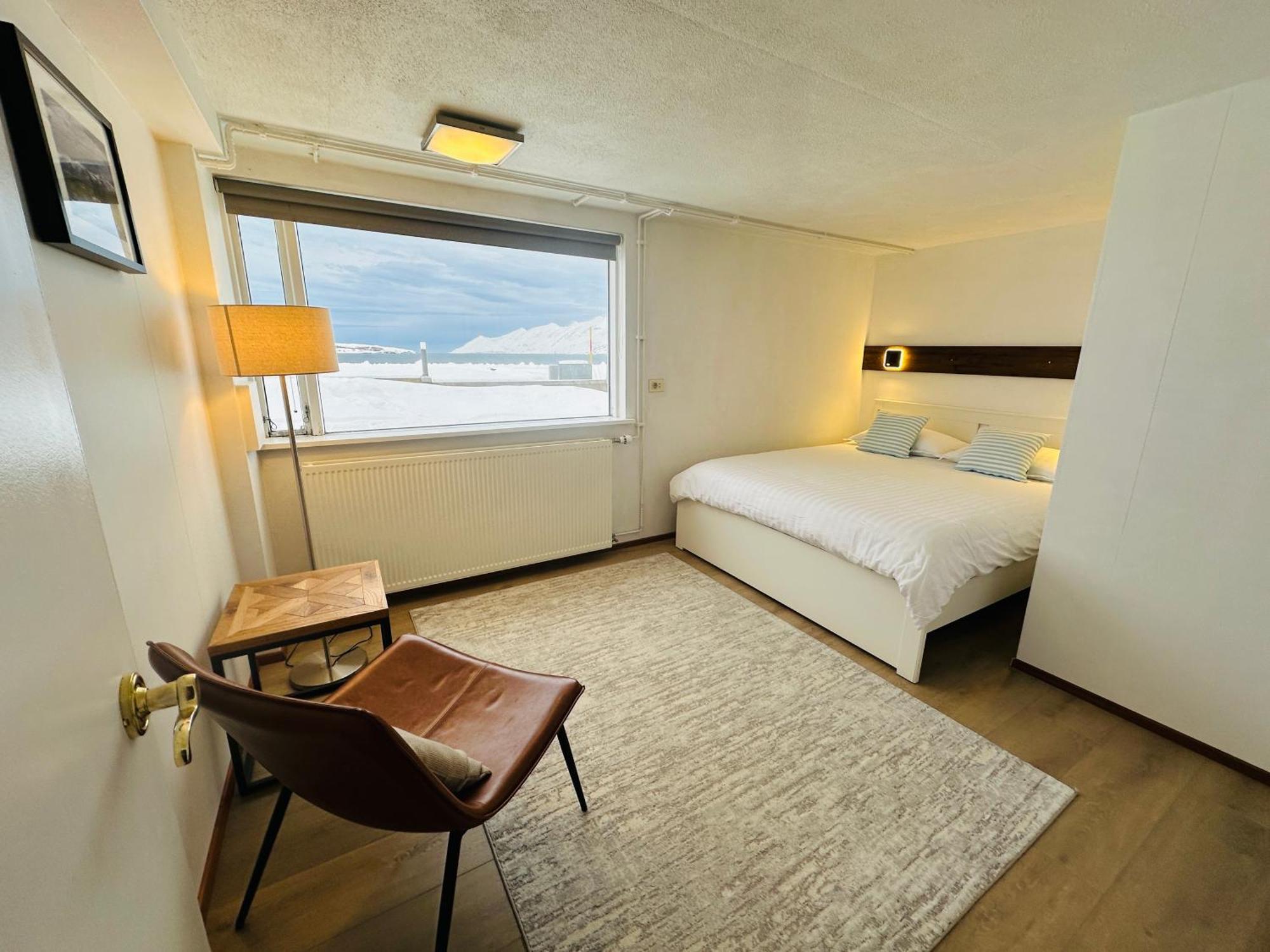 Waterfront Fjord House Hotel Arskogssandur Ngoại thất bức ảnh